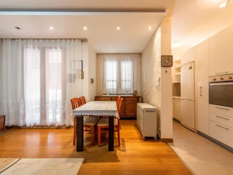 Sale, one bedroom apartment, 46m², Petrovac, Budva - image 7