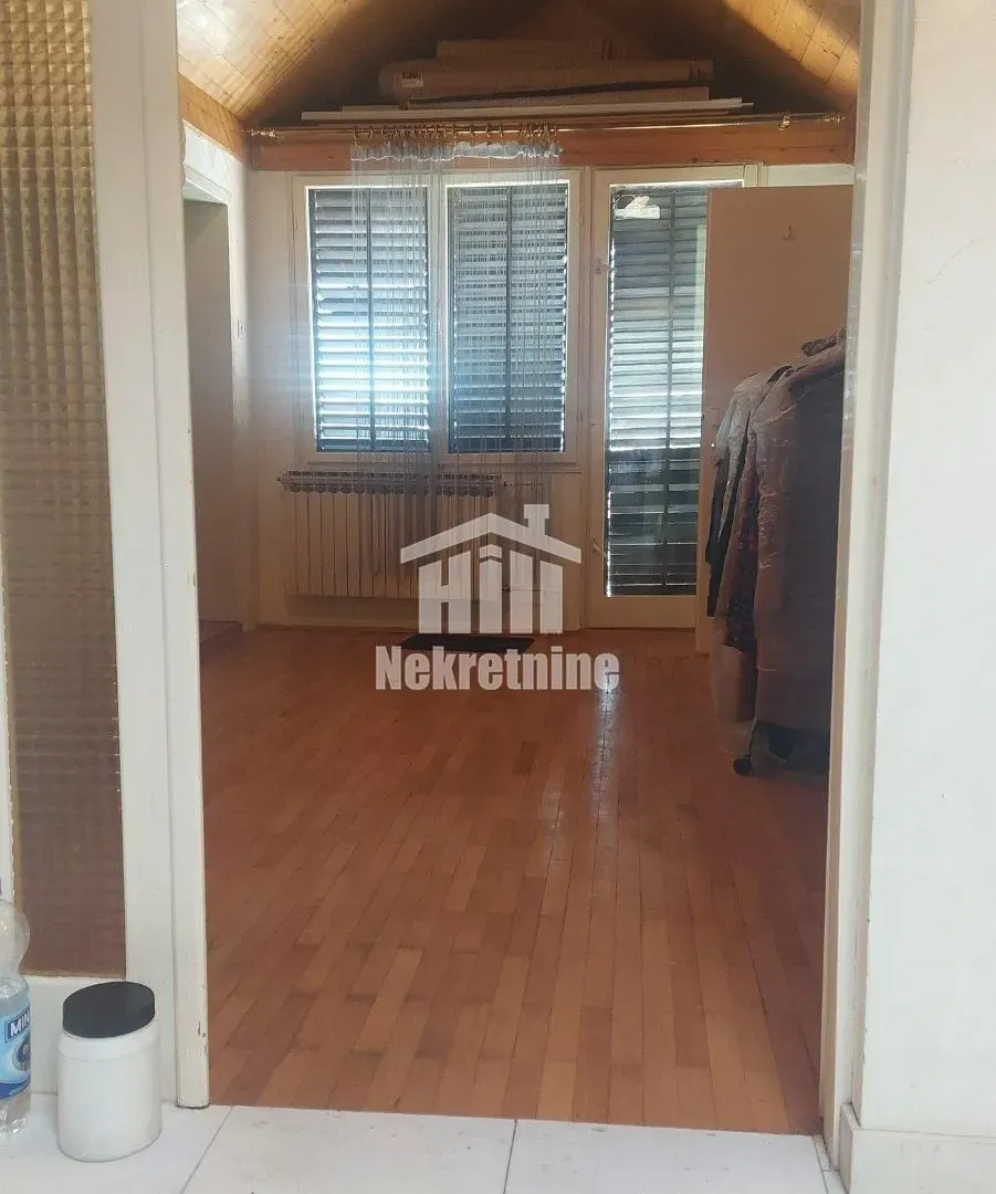 Sale, house, 250m², Voždovac Sve Podlokacije, Beograd