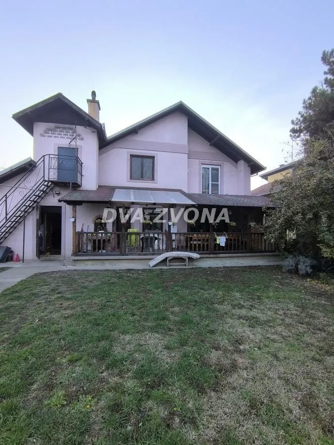 Sale, house, 360m², Adice, Novi Sad Sve Podlokacije