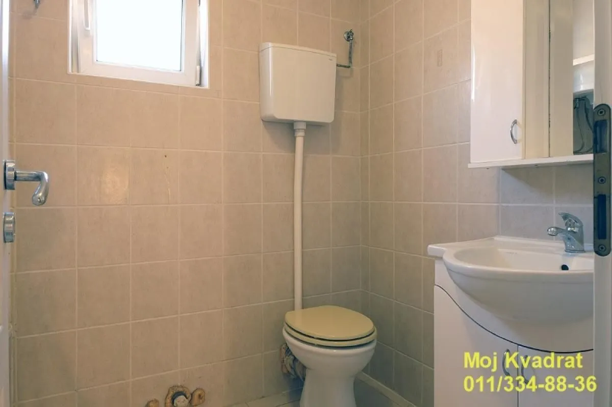 Prodaja, kuća, 143m², Uciteljsko Naselje, Zvezdara Sve Podlokacije