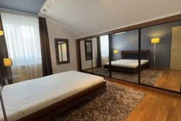 Rent, four bedroom apartment, 118m², Vračar Sve Podlokacije, Beograd - image 13