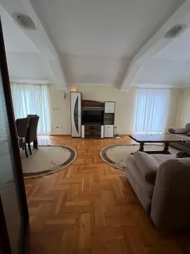 Rent, four bedroom apartment, 150m², Stari Aerodrom, Podgorica - image 3
