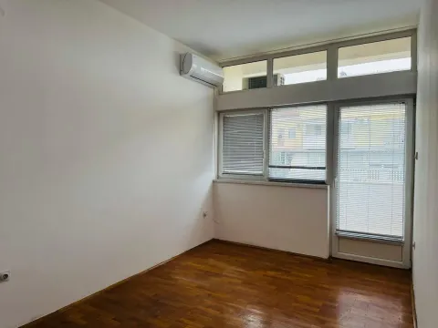 Sale, two bedroom apartment, 84m², Autobuska stanica, Podgorica - image 6