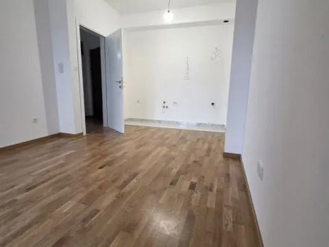 Prodaja, dvosoban stan, 63m², Zagorič, Podgorica - image 1