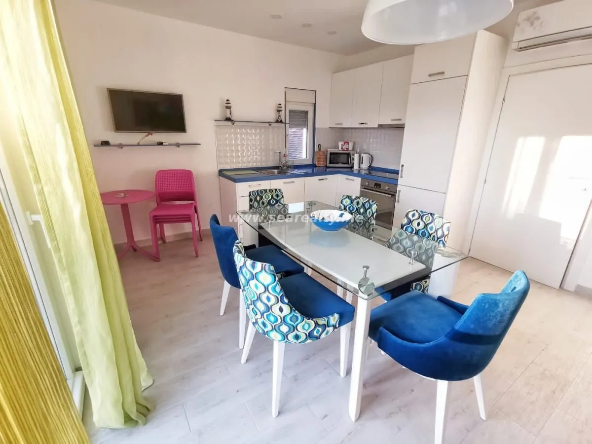 Rent, one bedroom apartment, 58m², Centar, Tivat