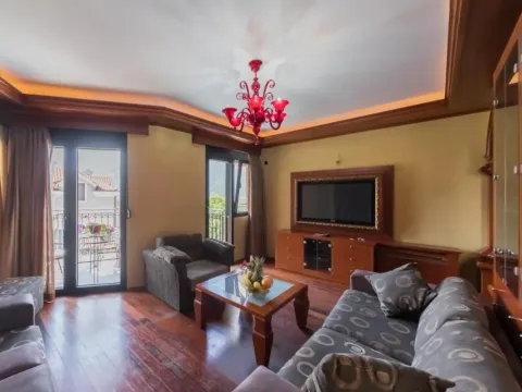 Prodaja, dvosoban stan, 80m², Dobrota, Kotor - image 9