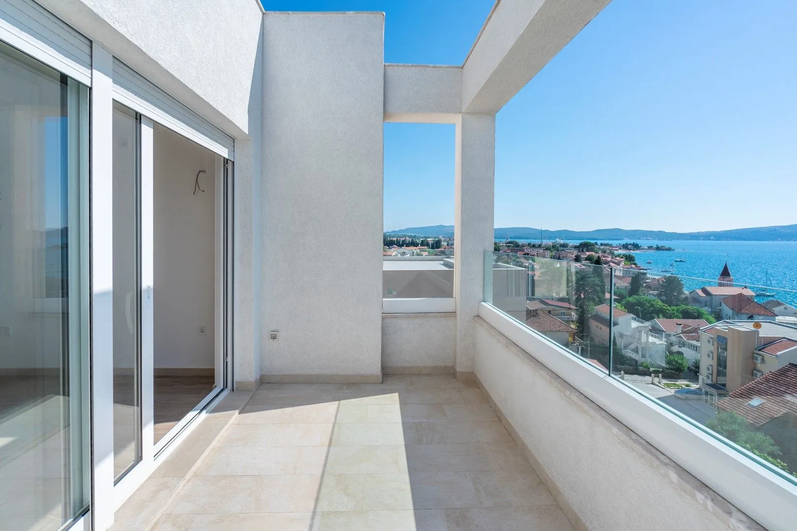 Prodaja, stan, 66m², Tivat, Crna Gora
