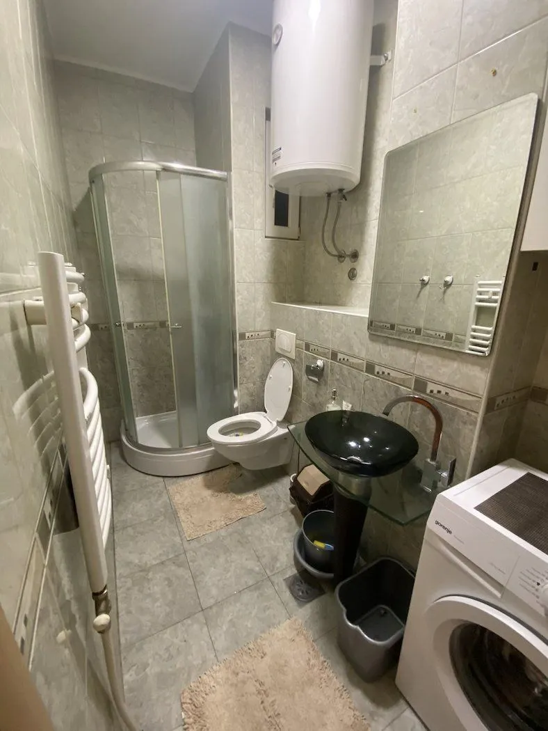 Izdavanje, jednosoban stan, 32m², Stari grad, Novi Sad