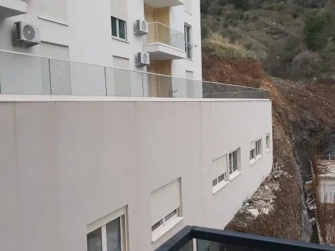 Sale, two bedroom apartment, 61m², Bečići, Budva - image 8