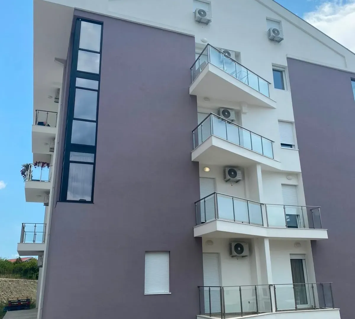Izdavanje, jednosoban stan, 50m², Kava, Tivat
