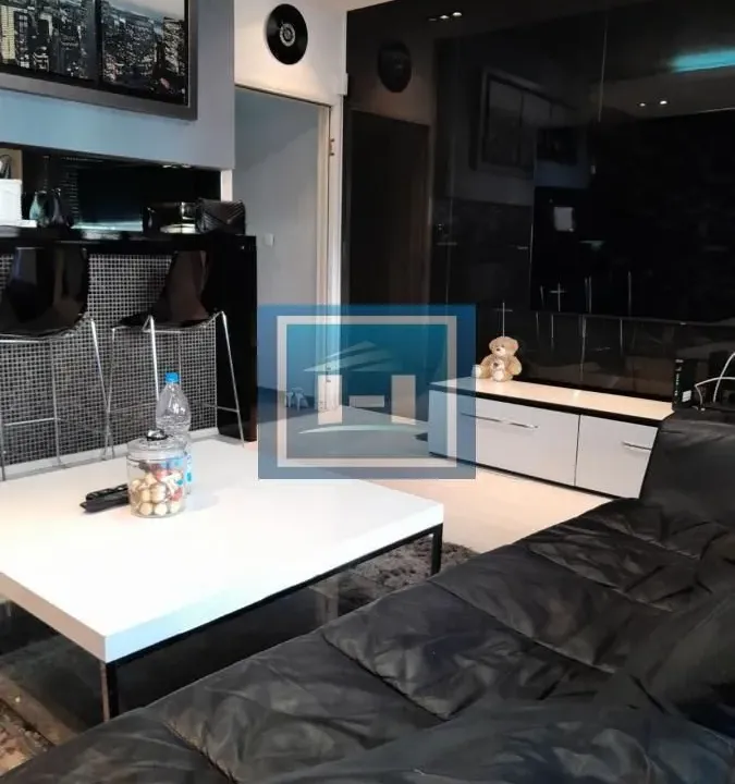 Prodaja, jednosoban stan, 49m², Centar, Kragujevac