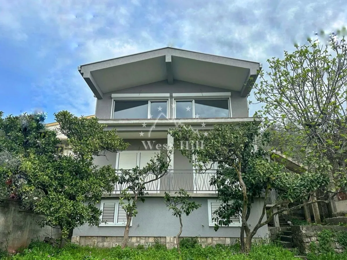 Sale, house, 144m², Bar, Crna Gora