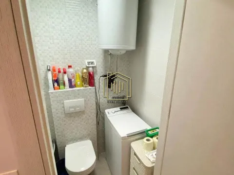 Izdavanje, jednosoban stan, 68m², City Kvart, Podgorica - image 9