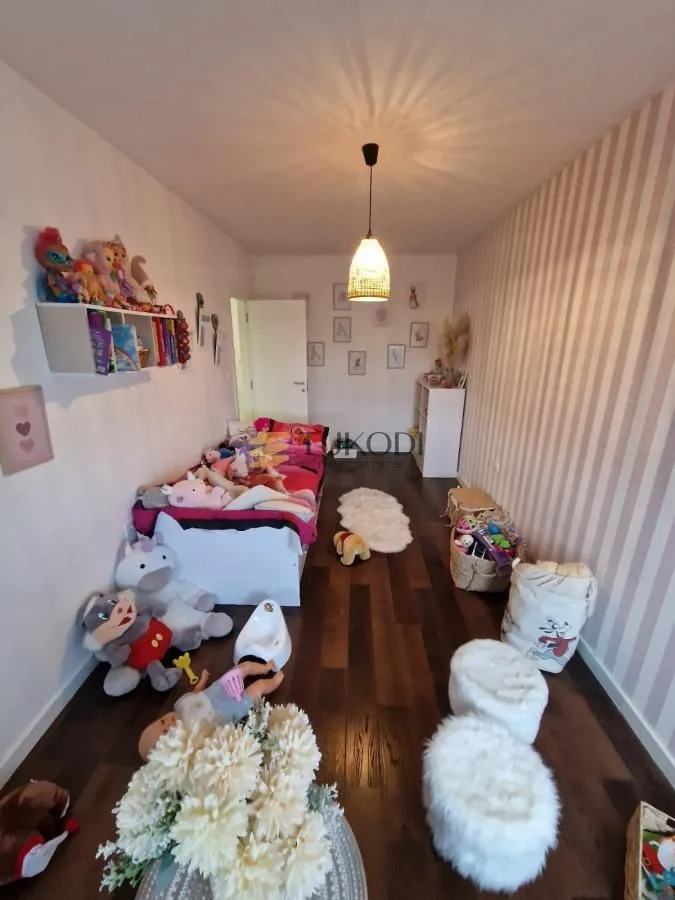 Prodaja, četvorosoban stan, 146m², Telep, Novi Sad Sve Podlokacije