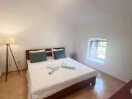 Prodaja, kuća, 400m², Reževići, Budva - image 11