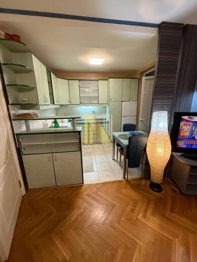 Izdavanje, jednosoban stan, 44m², Nova Detelinara, Novi Sad Sve Podlokacije