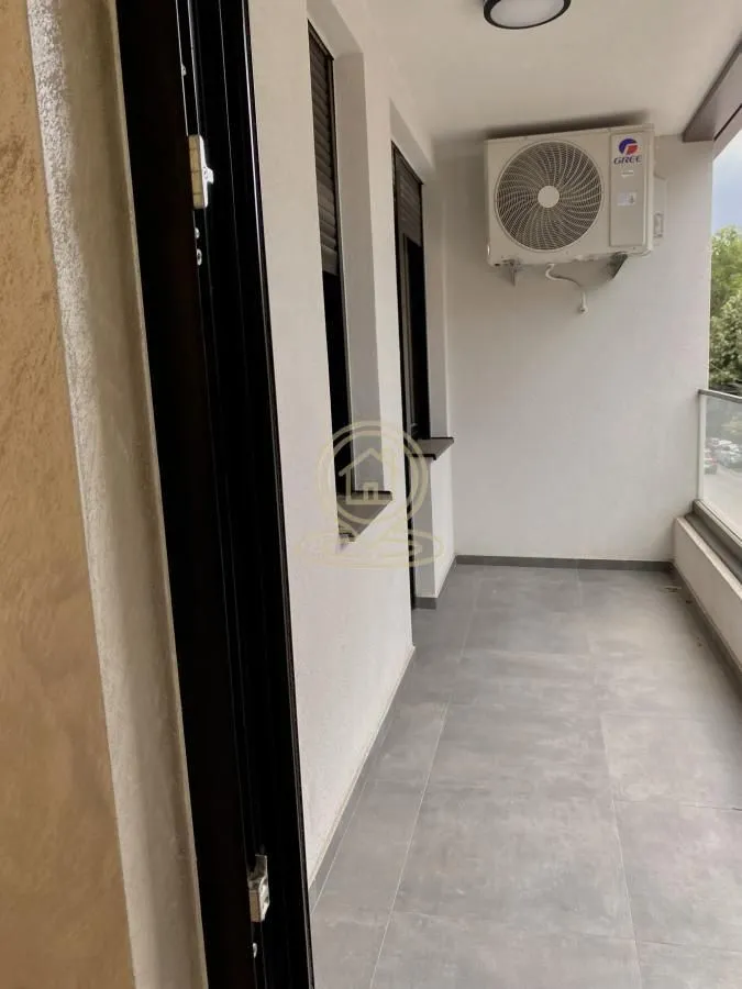 Izdavanje, dvosoban stan, 80m², Medijana, Niš