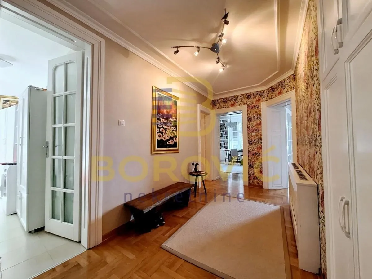 Prodaja, trosoban stan, 90m², Stari Grad, Beograd
