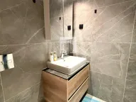 Izdavanje, dvosoban stan, 50m², Savski Venac, Beograd - image 13