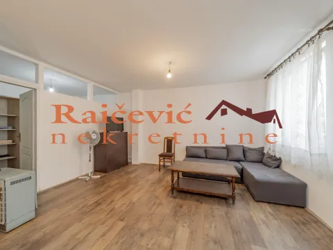 Izdavanje, jednosoban stan, 41m², Zemun Gornji Grad, Zemun Sve Podlokacije - image 2