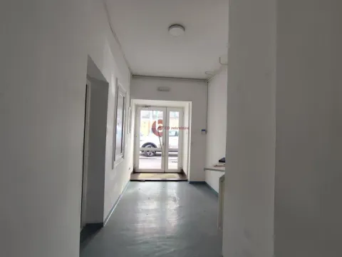 Izdavanje, poslovni prostor, 320m², Centar, Subotica - image 22