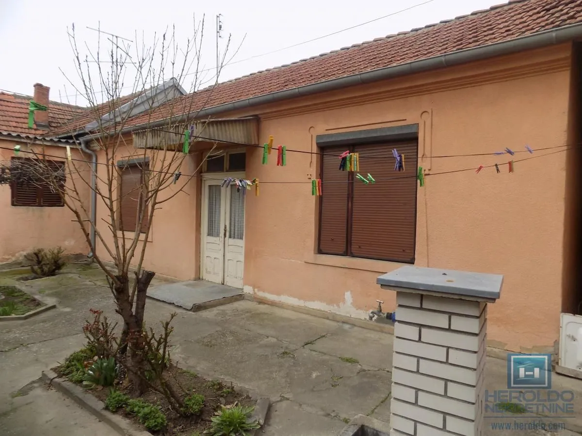 Prodaja, kuća, 217m², Paraćin, Srbija