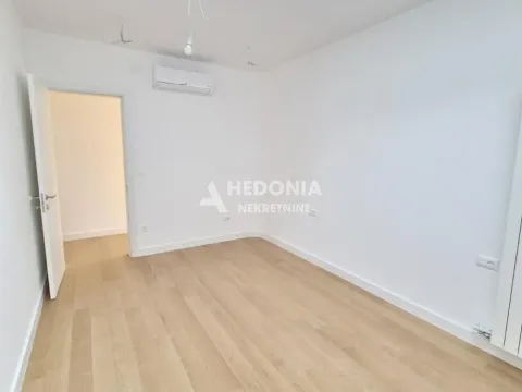 Prodaja, četvorosoban stan, 127m², Zemun Centar, Zemun Sve Podlokacije - image 6
