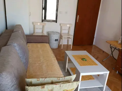 Rent, studio apartment, 30m², Makedonsko naselje, Bar - image 2