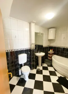 Rent, two bedroom apartment, 90m², Tološi, Podgorica - image 9