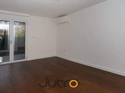 Rent, three bedroom apartment, 100m², Gorica C, Podgorica - image 4