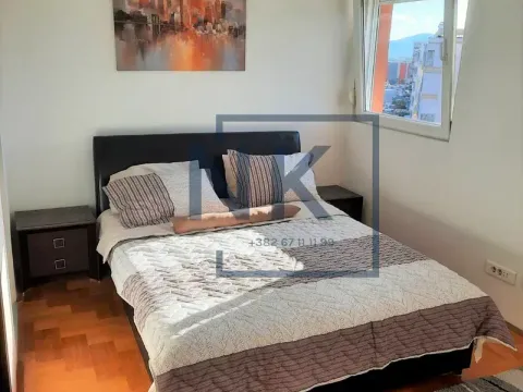 Izdavanje, jednosoban stan, 35m², City Kvart, Podgorica - image 4