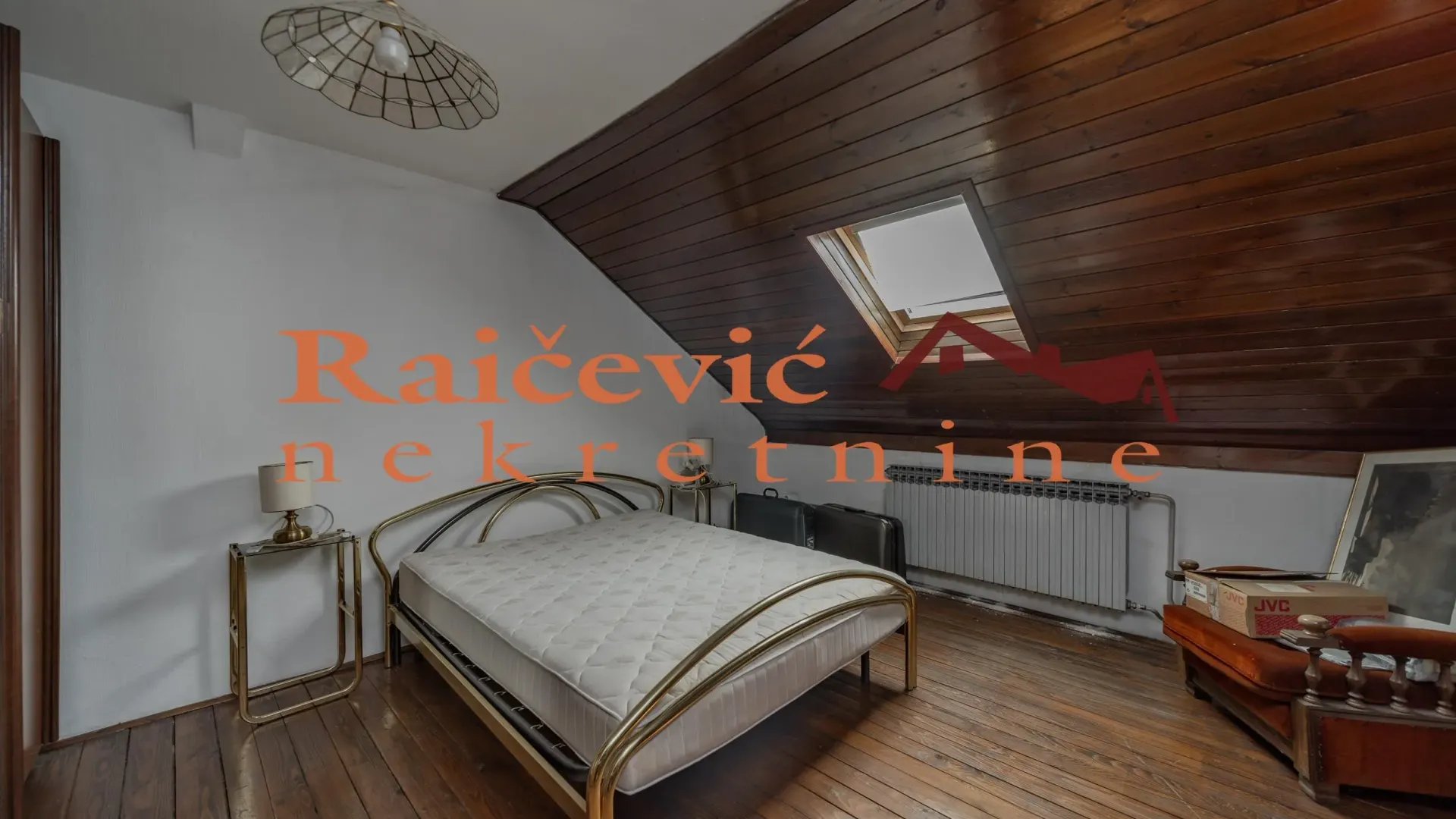 Prodaja, stan, 214m², Zemun Centar, Zemun Sve Podlokacije