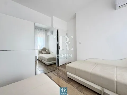 Rent, two bedroom apartment, 76m², Krivi Most, Podgorica - image 11