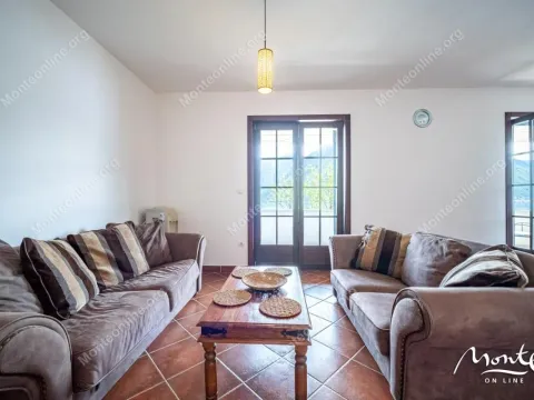 Sale, two bedroom apartment, 94m², Kostanjica, Kotor - image 3