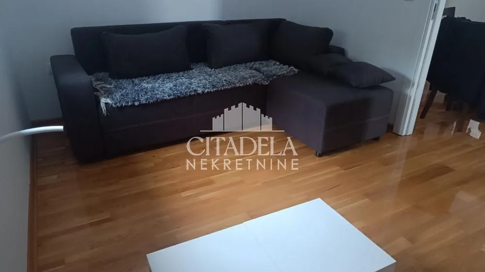 Rent, three bedroom apartment, 77m², Rakovica, Beograd