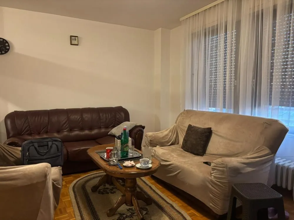 Izdavanje, dvosoban stan, 59m², Cerak Vinogradi, Beograd