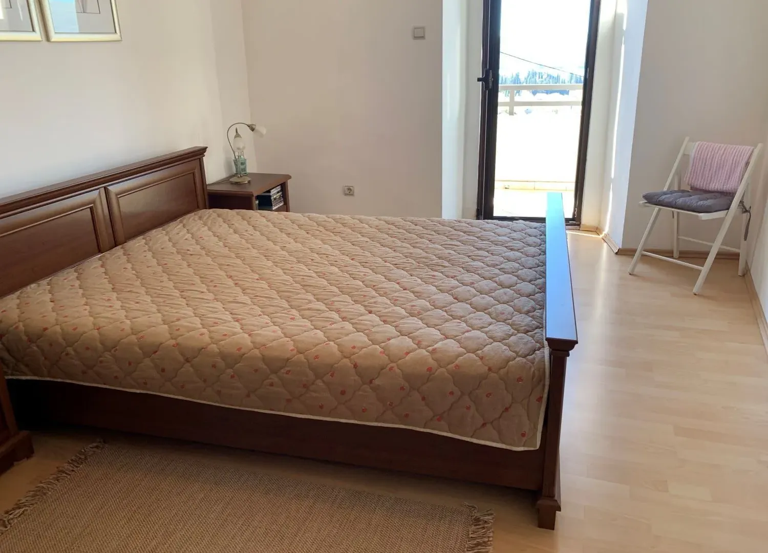 Izdavanje, kuća, 70m², Tivat, Crna Gora