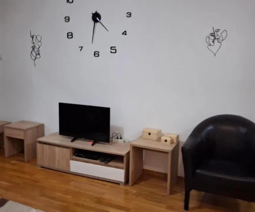 Izdavanje, garsonjera, 32m², Tuški Put, Podgorica