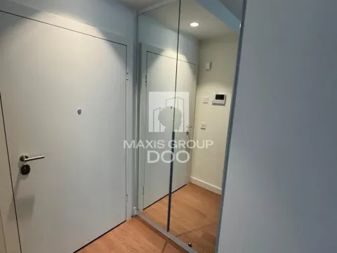 Izdavanje, poslovni prostor, 85m², Savski Venac, Beograd - image 17