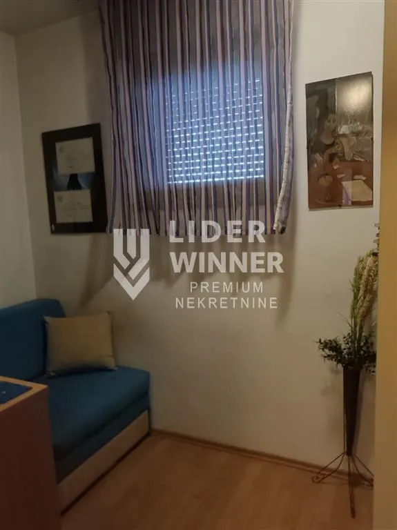 Prodaja, trosoban stan, 73m², Vidikovački venac, Rakovica