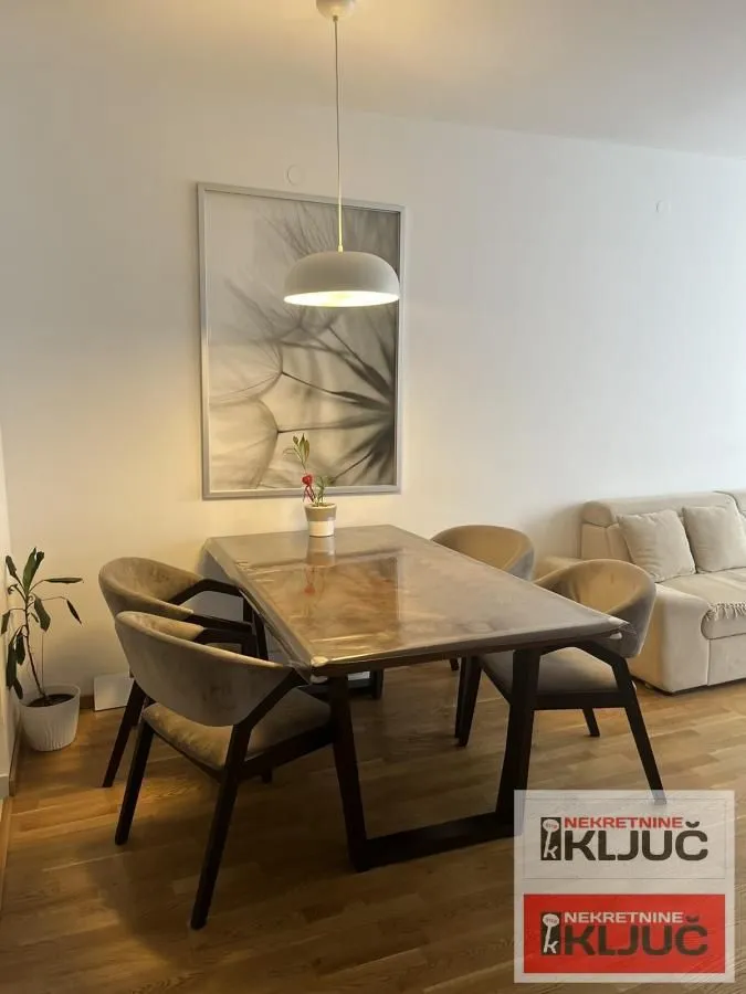 Prodaja, dvosoban stan, 62m², Rotkvarija, Novi Sad Sve Podlokacije