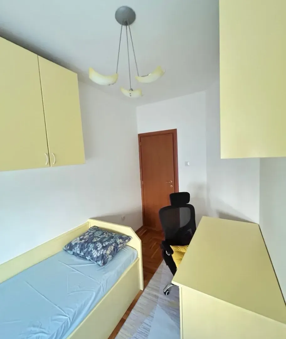 Izdavanje, dvosoban stan, 60m², Preko Morače, Podgorica