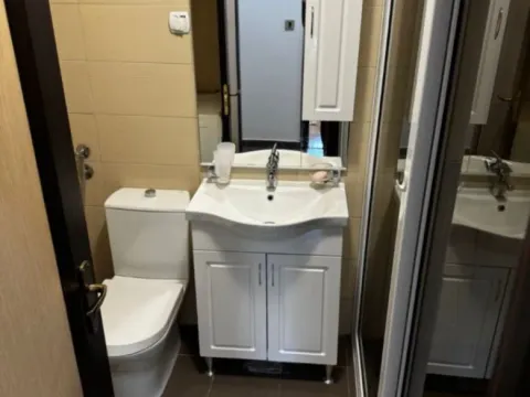 Izdavanje, dvosoban stan, 56m², Centar, Budva - image 2