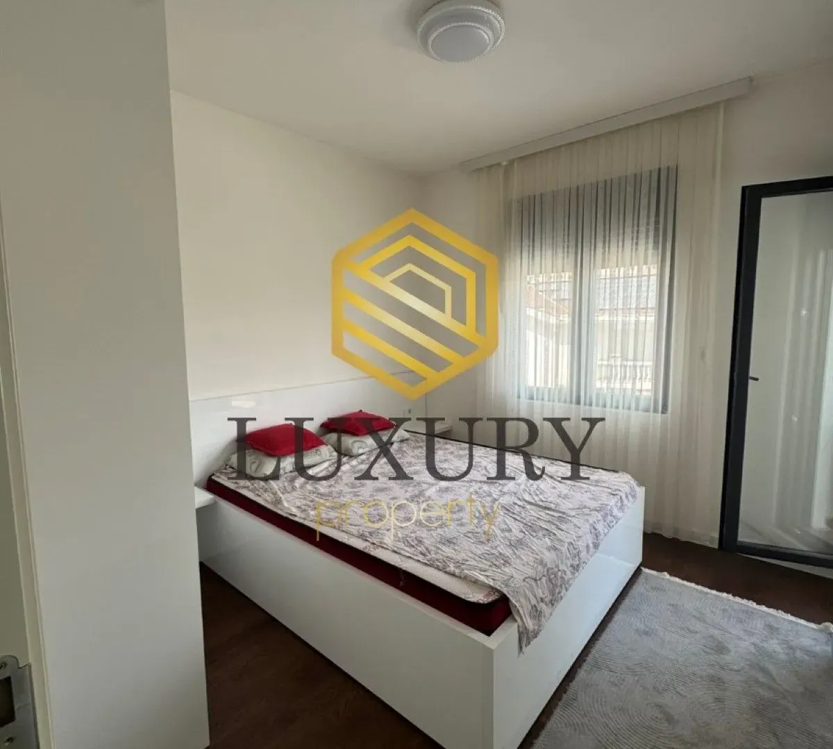 Rent, two bedroom apartment, 58m², Central Point, Podgorica