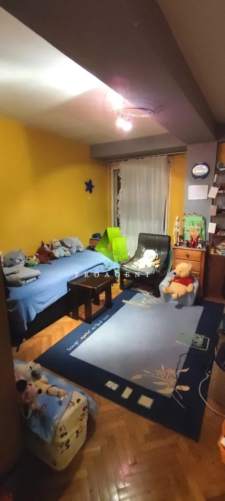 Prodaja, trosoban stan, 75m², Medijana, Niš