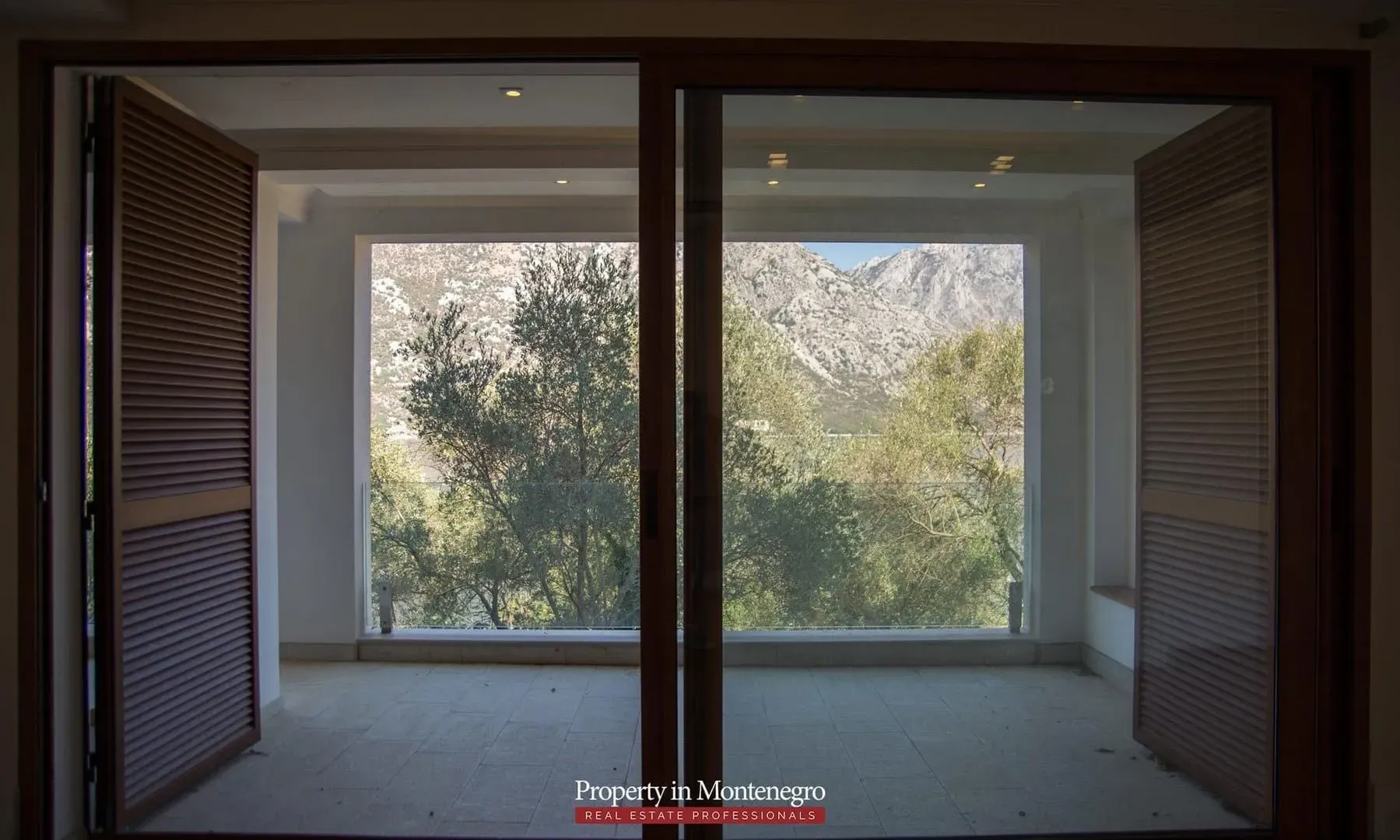 Prodaja, kuća, 585m², Stoliv, Kotor