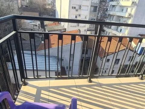 Izdavanje, jednosoban stan, 50m², Zvezdara Sve Podlokacije, Beograd - image 9