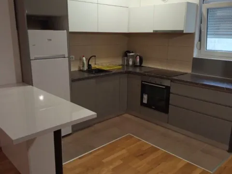 Izdavanje, jednosoban stan, 55m², Kava, Tivat - image 4