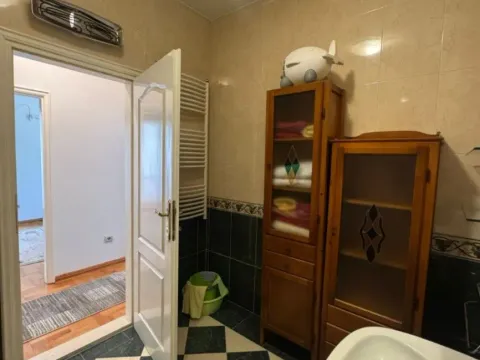 Izdavanje, trosoban stan, 114m², Gorica C, Podgorica - image 11