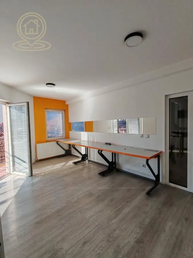 Rent, office space, 300m², Centar, Kragujevac
